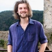 Bild von David Gamel, 2026 bei Madama Butterfly in Gars verantwortlich für das Bühnenbild