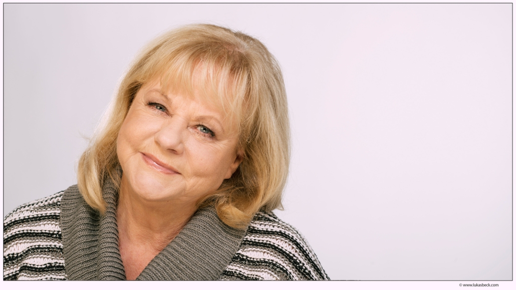 Portrait von Marianne Mendt als Teaser zu STARS in GARS